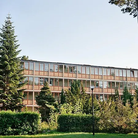 Osrodek Rehabilitacyjno-wypoczynkowy Fama-sta * Mrzeżyno